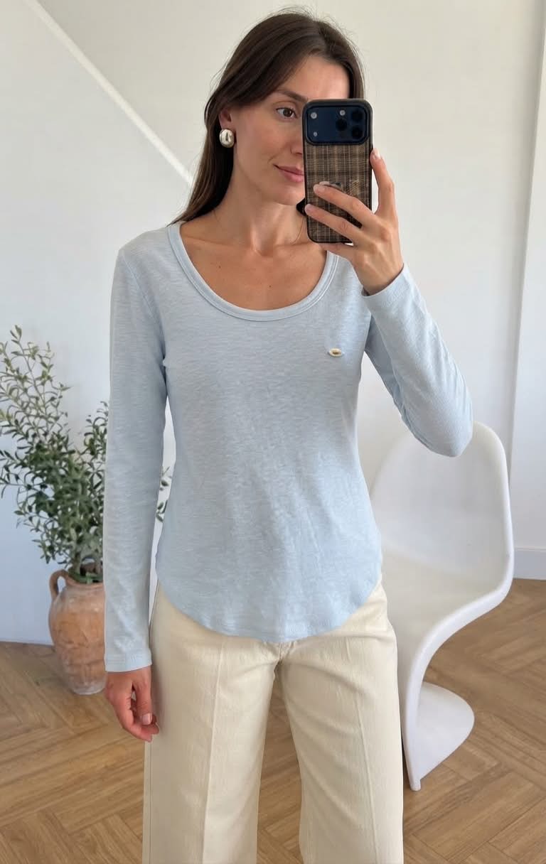 Scoop-Neck Long-Sleeve Top