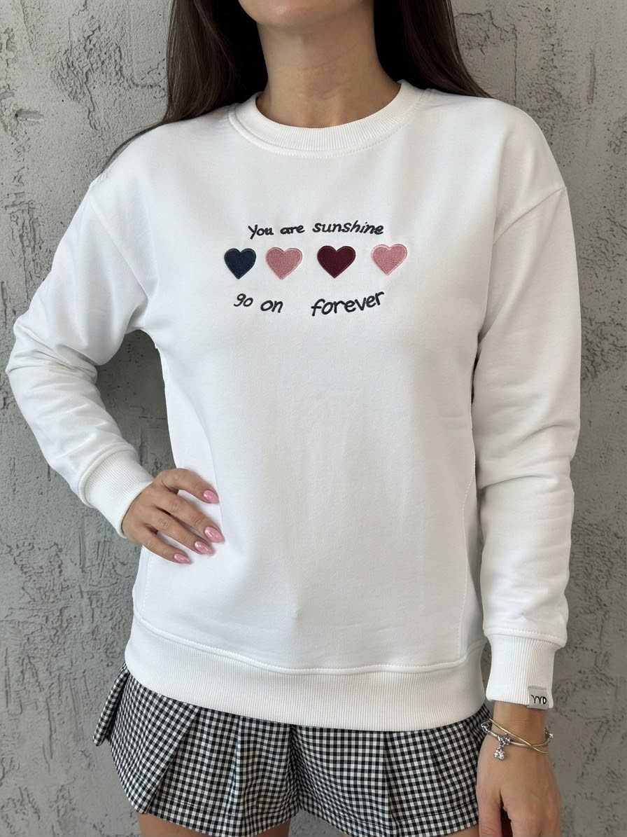 Heart Detail Sweatshirt