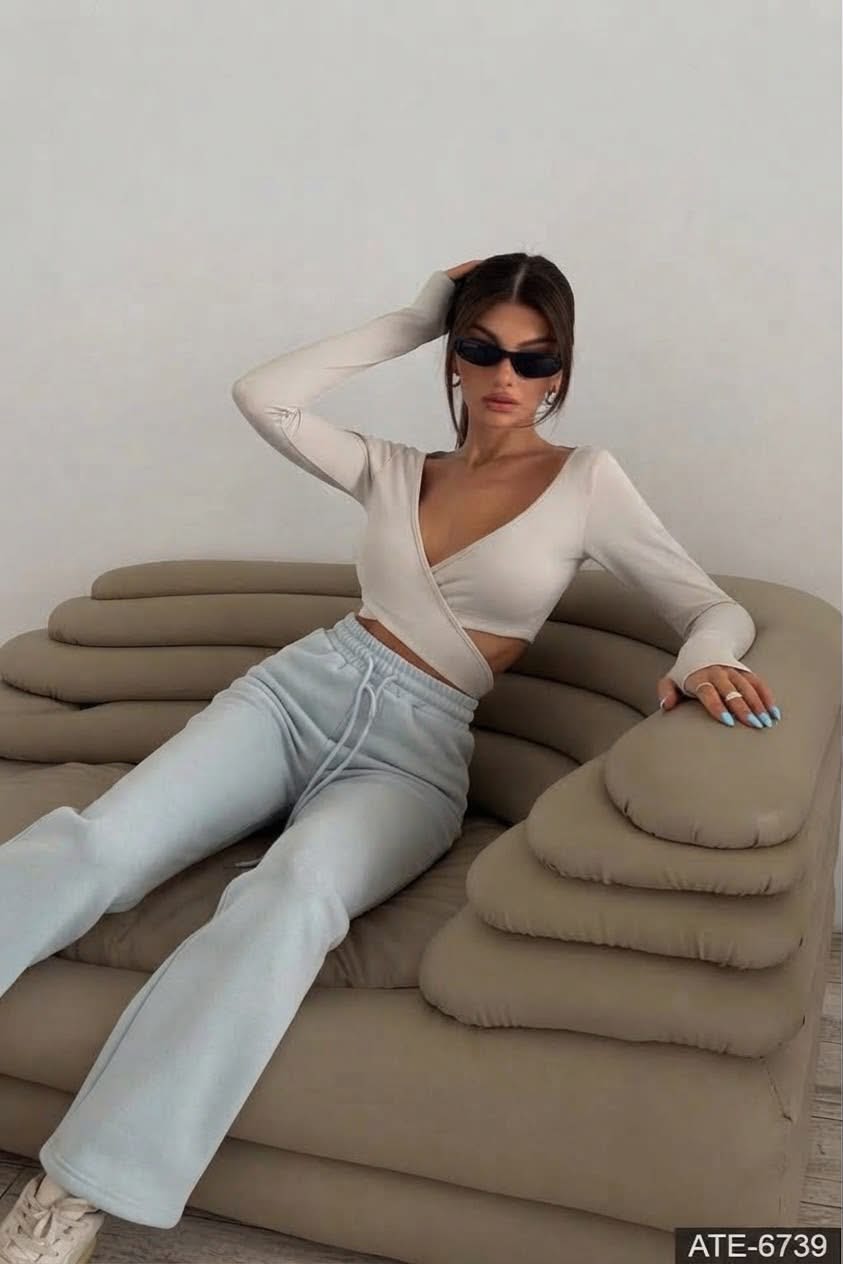 Wide-Leg Jogger Pants